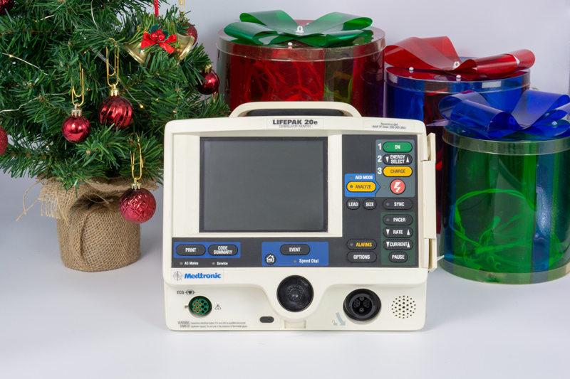 Medtronic Stryker Physio-Control Lifepak 20e - Christmas Defibrillator Photo - 12 Days of Christmas
