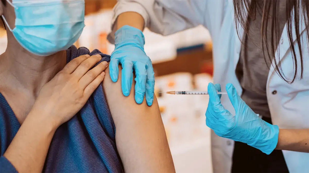 Mitos Médicos: ¡Refutados! 1 Flu Shot at Soma Tech Intl
