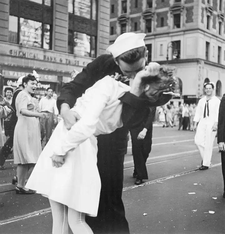 Jorgensen Kissing The War Goodbye